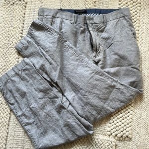 Men’s Banana Republic Kentfield Men’s 33x30 Chino. Grey pattern